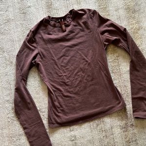 Skims long sleeve maroon cotton top